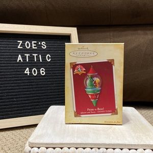 Hallmark PEEK A BOO Looney Tunes Ornament